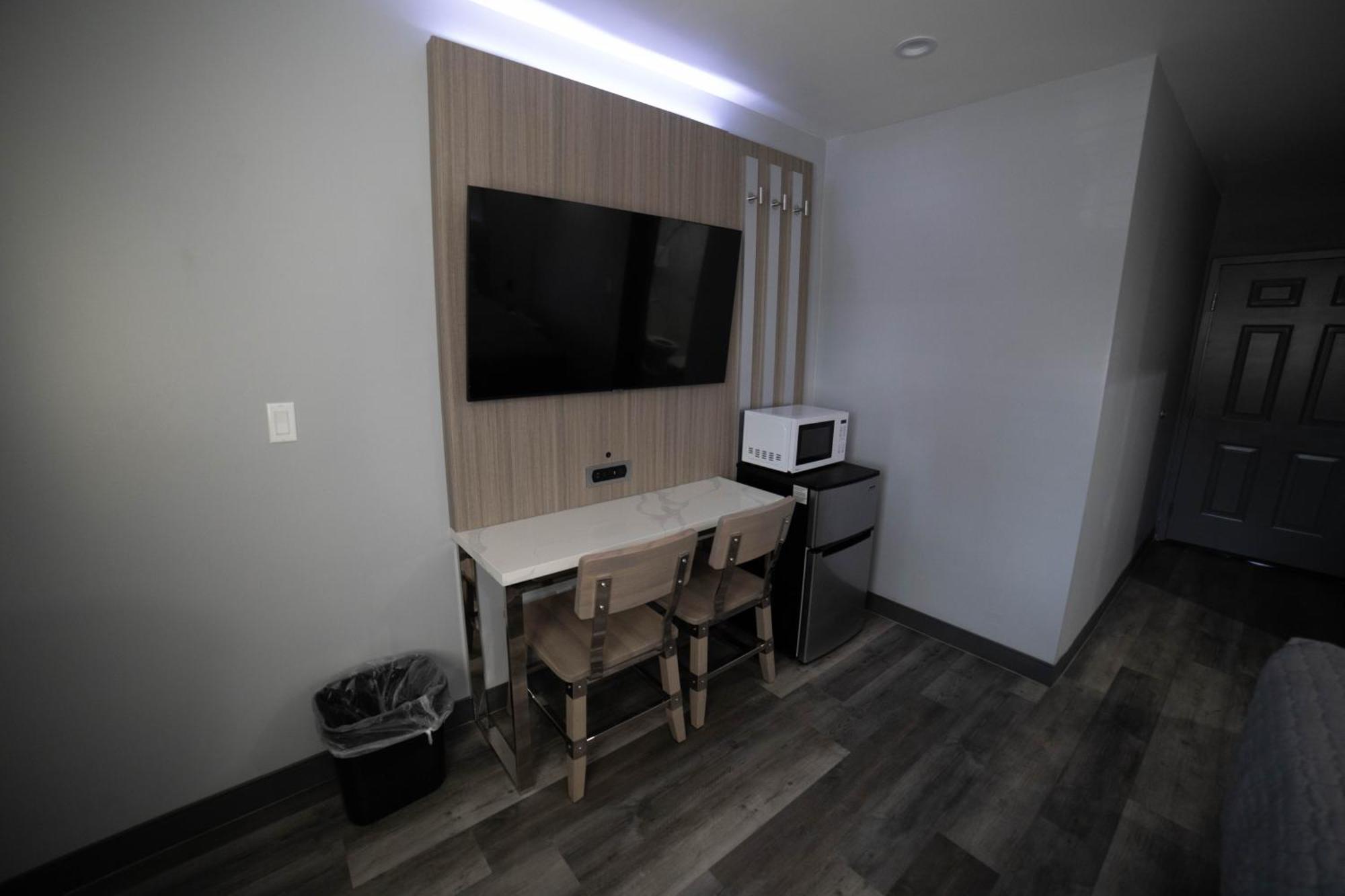 Palms Motel พิโคริเวรา ภายนอก รูปภาพ