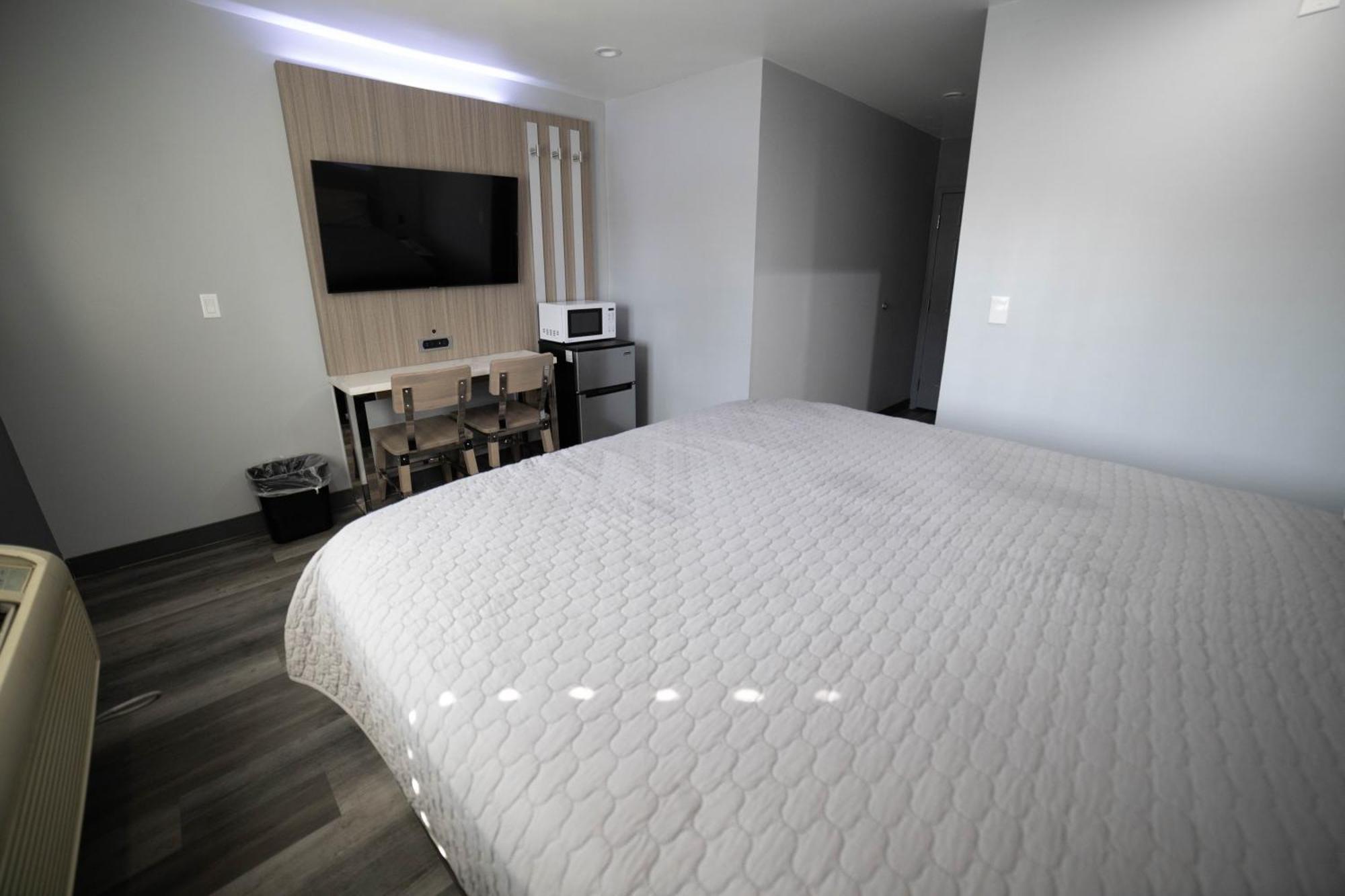 Palms Motel พิโคริเวรา ภายนอก รูปภาพ