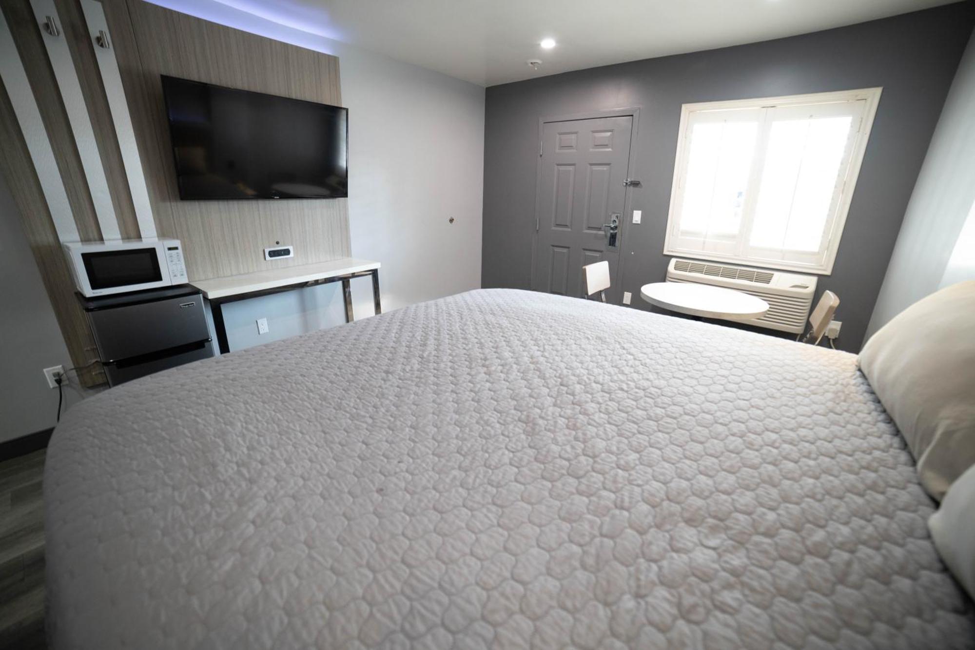 Palms Motel พิโคริเวรา ภายนอก รูปภาพ