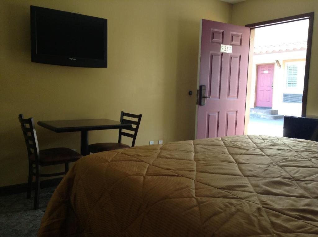 Palms Motel พิโคริเวรา ภายนอก รูปภาพ